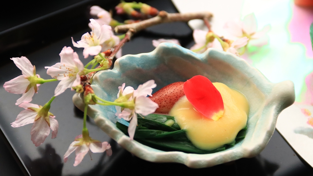 【鮑ステーキ】歯ごたえと柔らかさが共存！？希少な能登産の天然アワビが食べられます≪部屋食≫