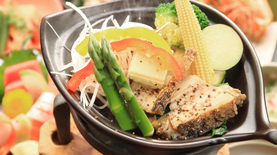 ◆ちょっと贅沢プラン◆能登産天然「アワビ」も食べたい！メインは鮑のミニ陶板焼き≪部屋食≫