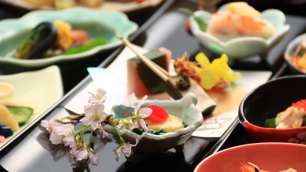 ≪直前割≫一人2000円引♪直前予約当日12時までOK！部屋食＆24時間入浴可能で安心