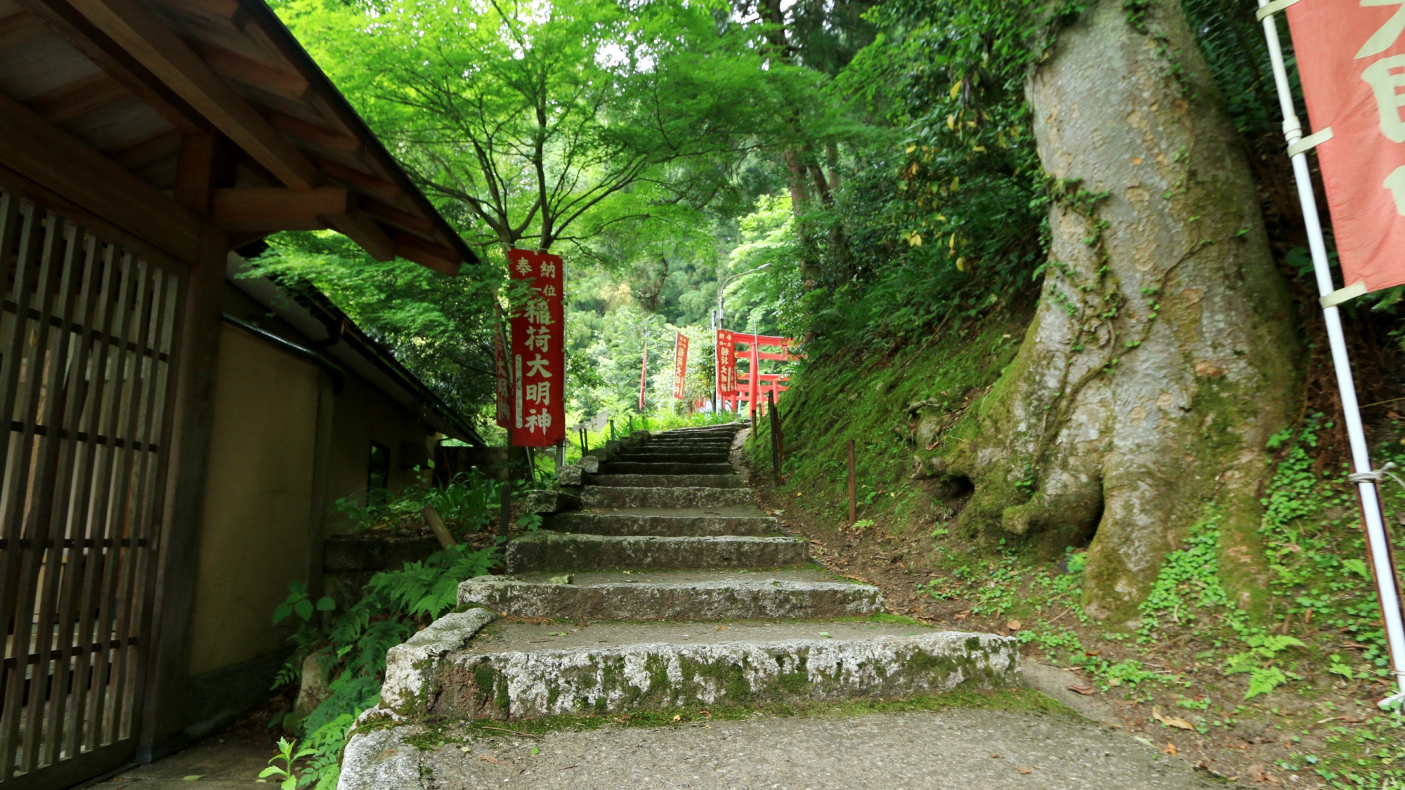 【周辺散策のススメ】湯涌稲荷神社。