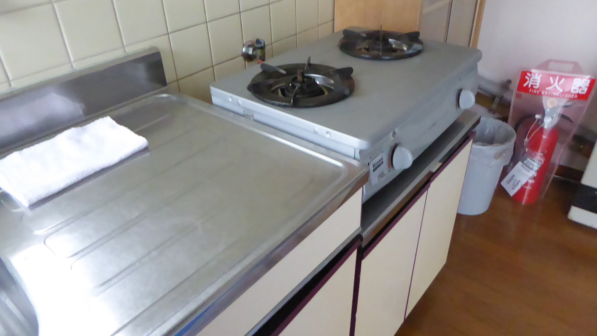 ・【キッチン】2口ガスコンロを完備。お料理の幅が広がります