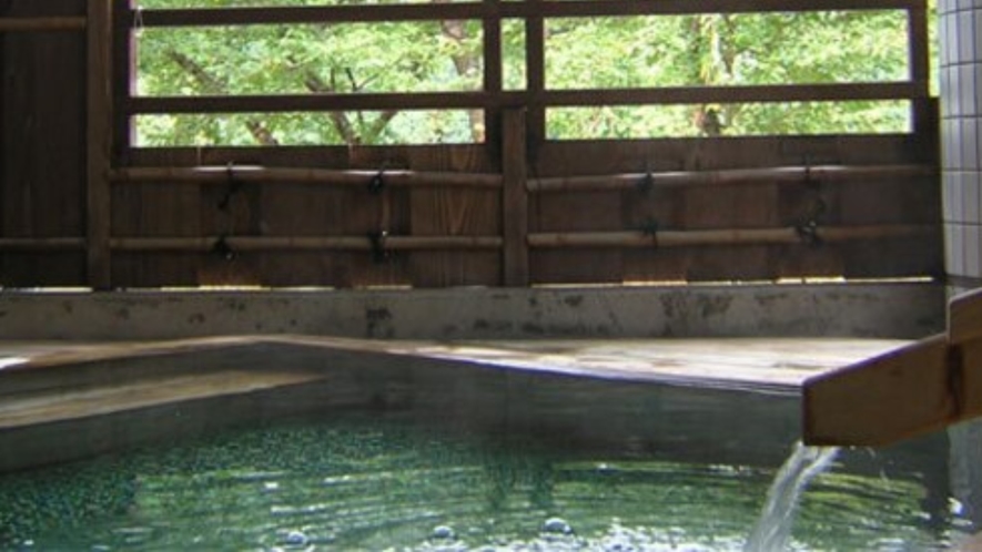桧の露天風呂