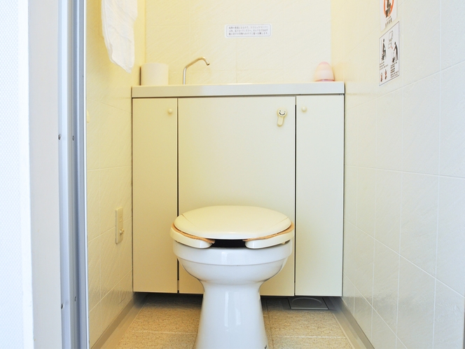 【洋室（山側）】トイレ