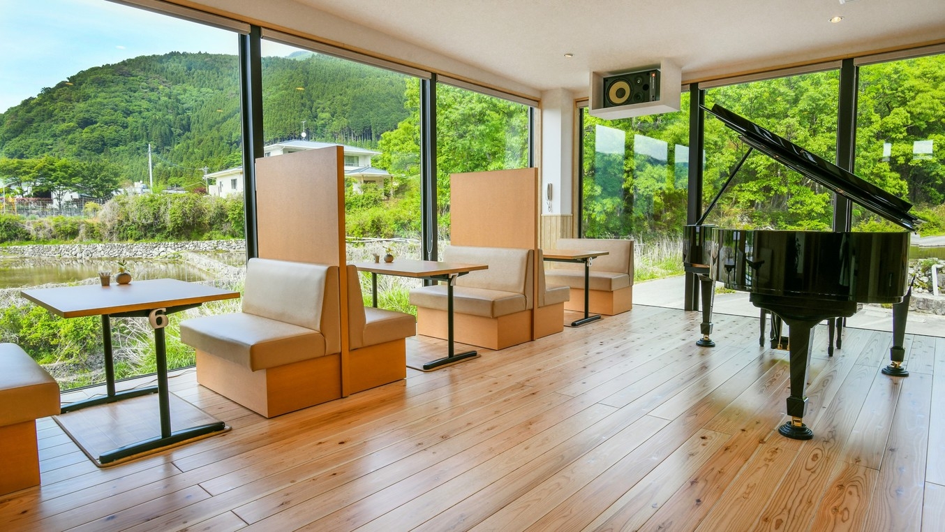 四季折々の由布岳を望む癒しの朝食付きプラン　露天風呂付き客室　離れ　（朝食付）