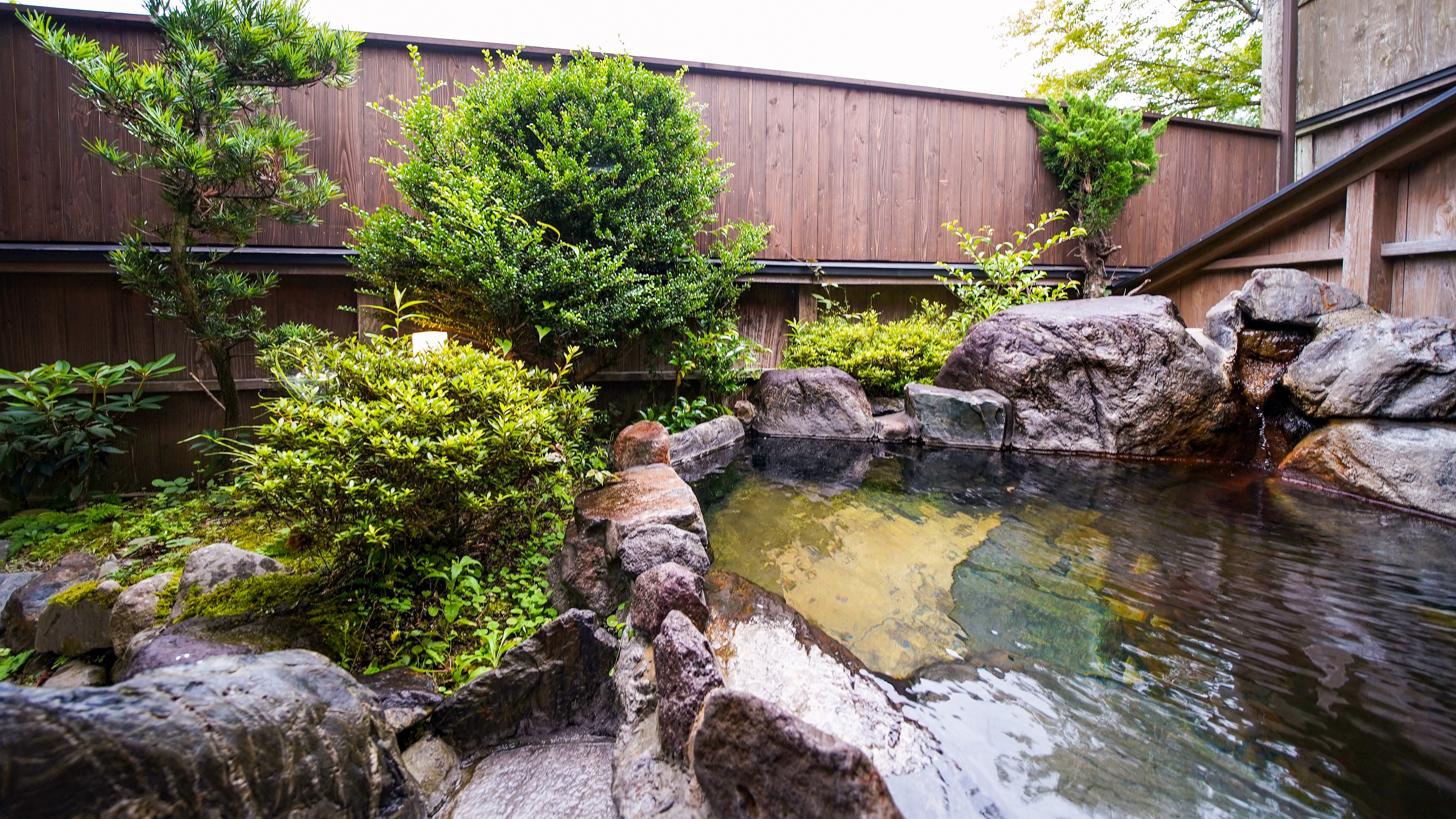 客室「ひばり庵」