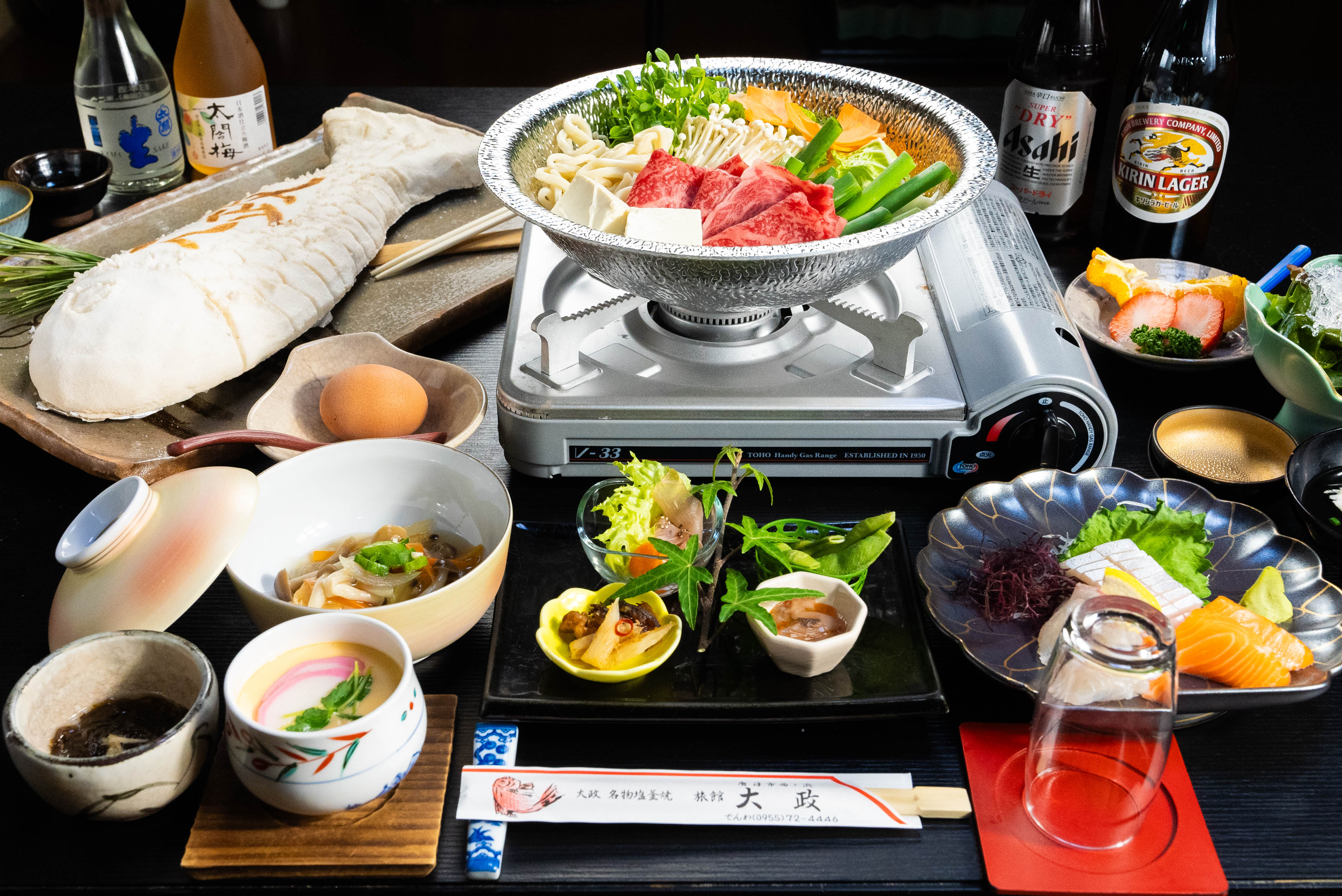 ・名物鯛の塩釜焼き・佐賀牛のすき焼き鍋地元野菜をふんだんに使った満足のすき焼き