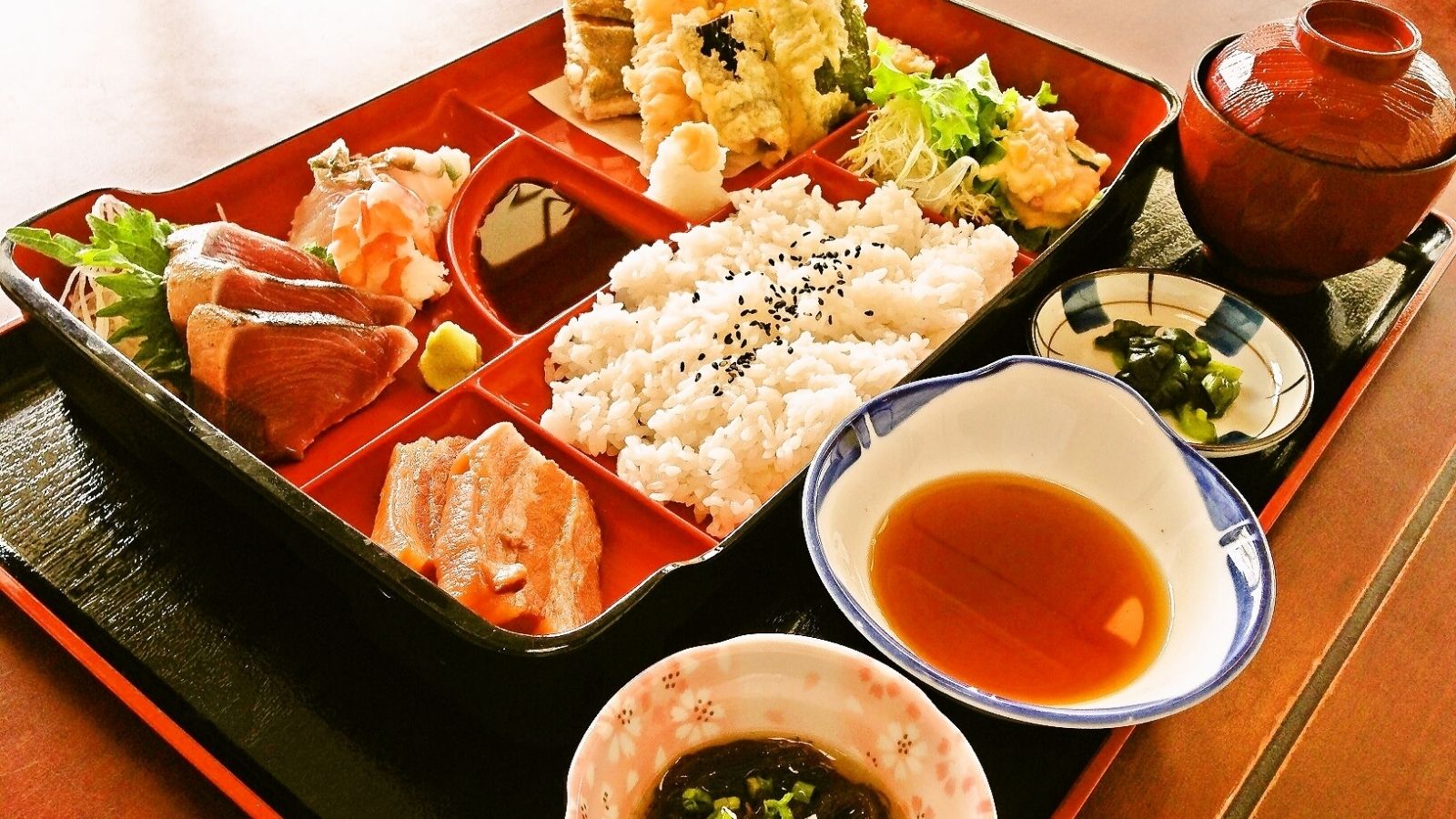 海鮮幕の内御膳 ～旬の魚と天ぷら～