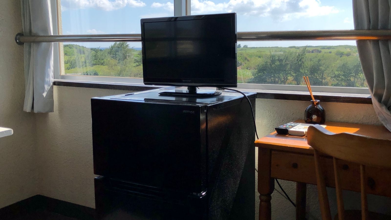 テレビも冷蔵庫も常備、