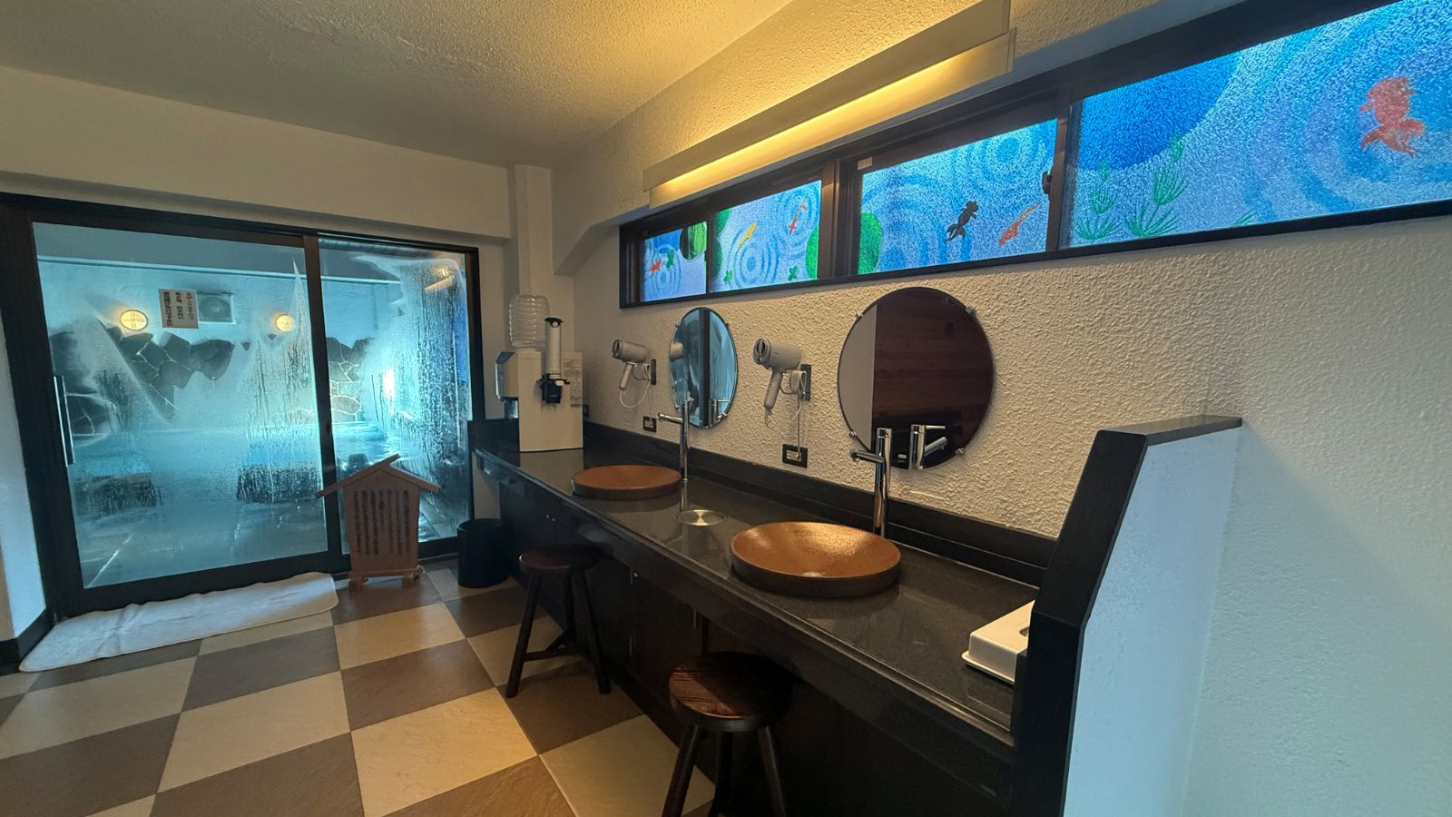 パウダールーム