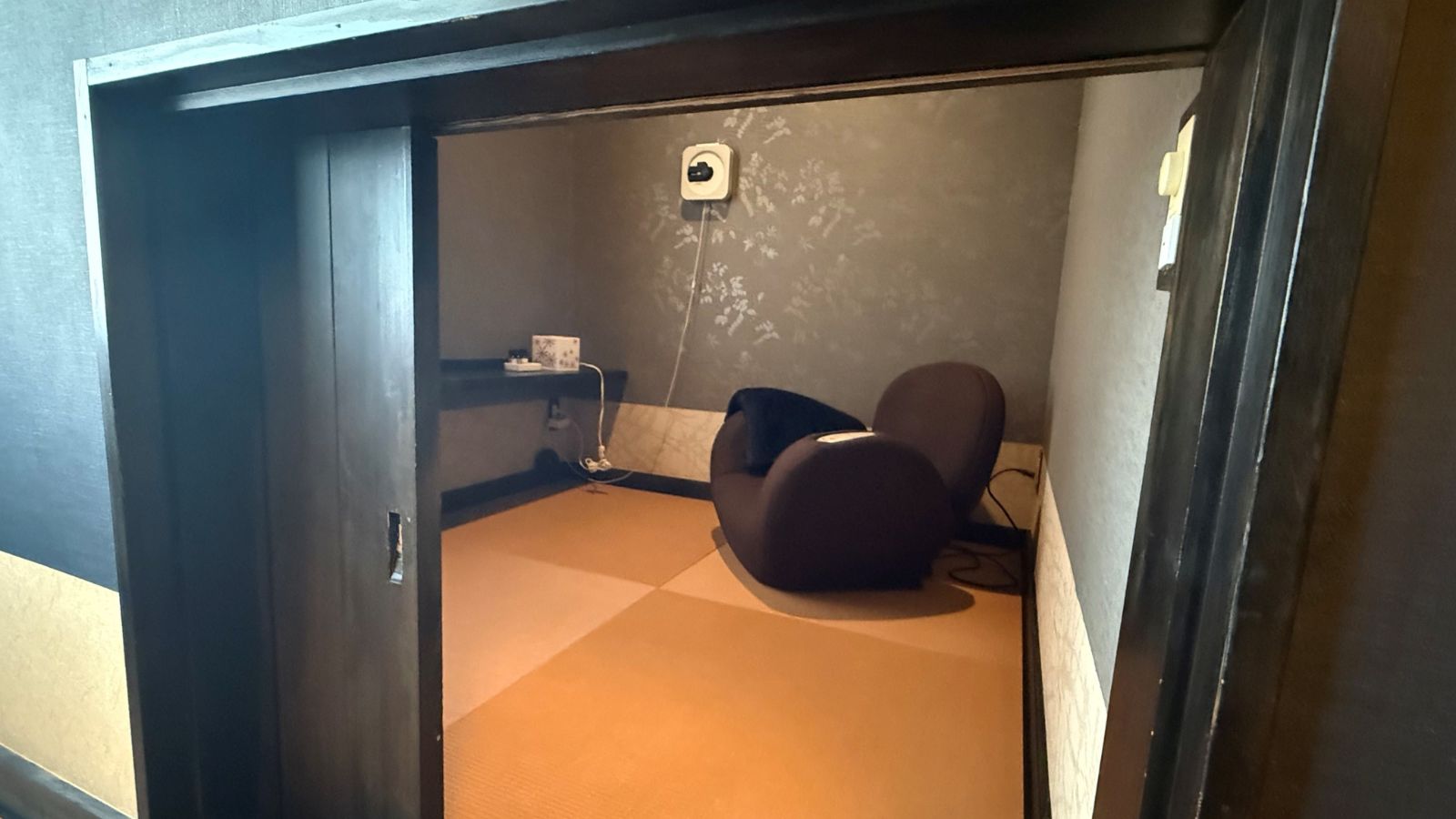 藍の間（茶室）