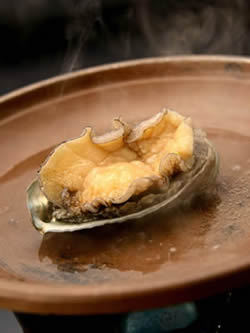 人気です！【伊勢えびお造り＆カニ＆鮑】夕食「ランクアップ」牛ステーキ・飲放題付＆7つ貸切風呂