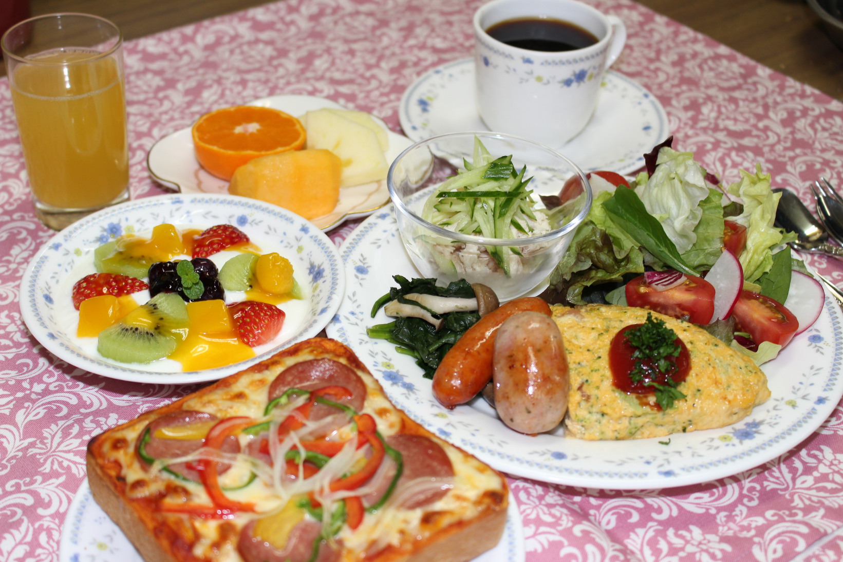一泊朝食付きプラン！宿厳選盛り沢山のお食事で大満足！Wifi禁煙！フィールドバレー観劇の方にお薦め！