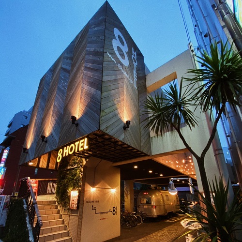 8HOTEL　外観夜景