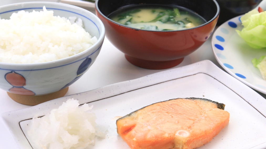 【1泊朝食のみ】1日の始まりは温かい朝食を★自由な観光にも最適♪