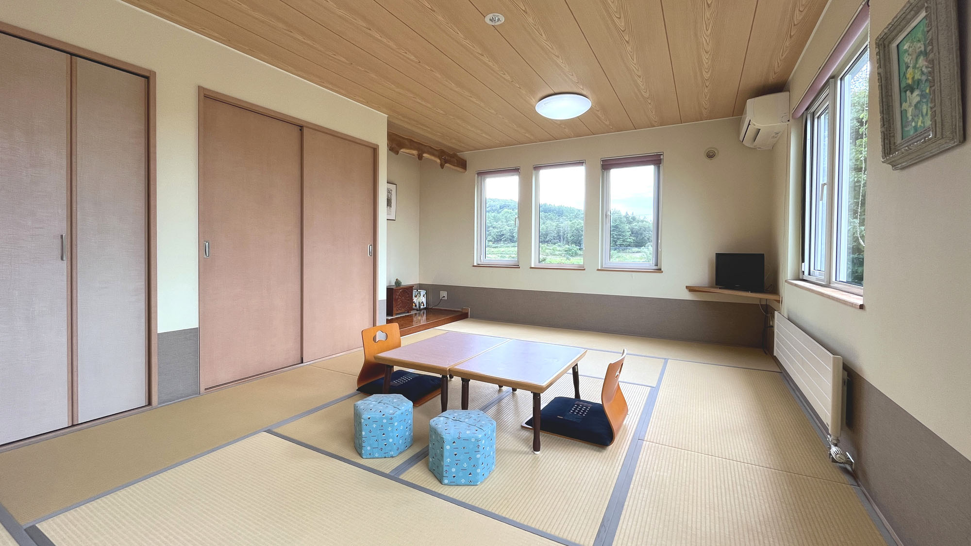 #【お部屋一例】和室12畳 ゆったりとした空間で寝転がったりしてのんびり過ごせます。