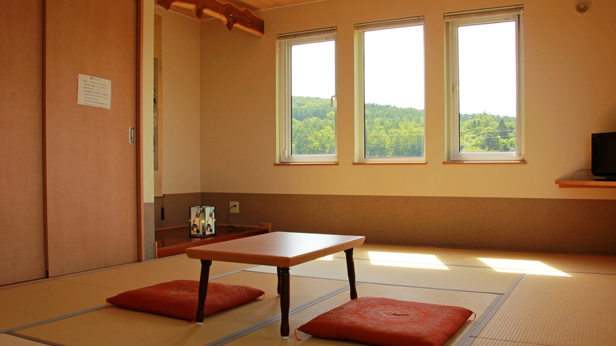 #【お部屋一例】和室12畳  ご家族でのご宿泊におすすめのシンプルなお部屋です。