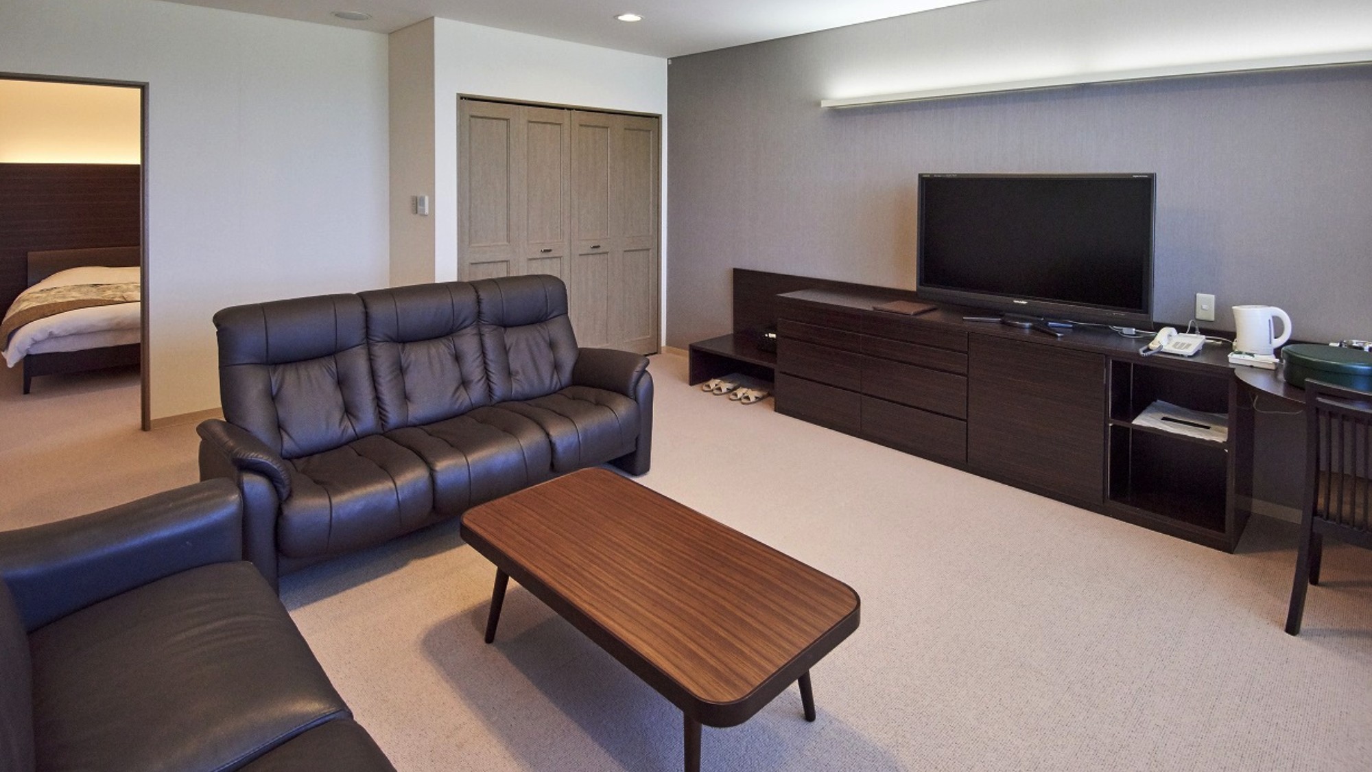 ペア宿泊　ゴルフ1ラウンド付き カジュアルゴルフドットコムby PALM SPRINGSにrough&swell［ラフアンド