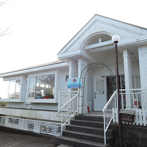 *【外観】当館は伊豆高原と相模湾の間に建つアットホームな雰囲気のペンションです。