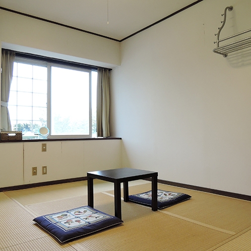 *【和室一例】別館にある8畳の和室タイプ。本館とは渡り廊下で繋がっています。