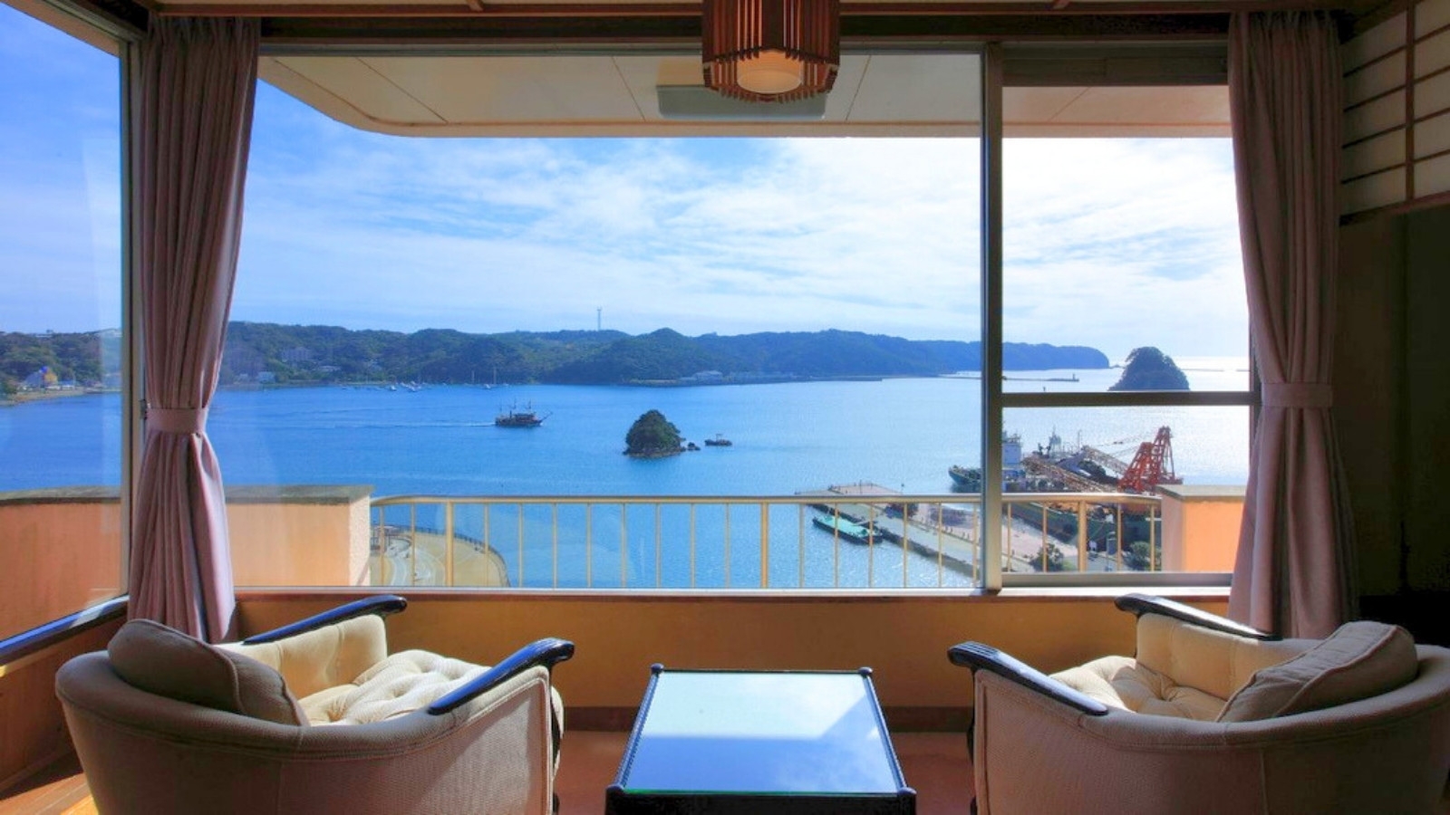 【早割30｜ペット可】30日前まで500円引き！季節の美味お得会席 伊豆下田の『山海の幸』に舌鼓♪