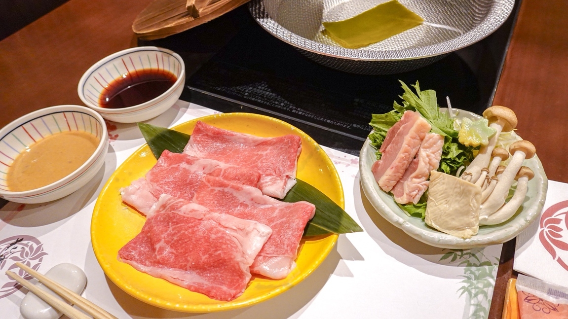 【美食プラン】≪夕食グレードアップ≫四季夕膳会席＋国産牛しゃぶしゃぶ鍋★夕食時飲み放題付き★