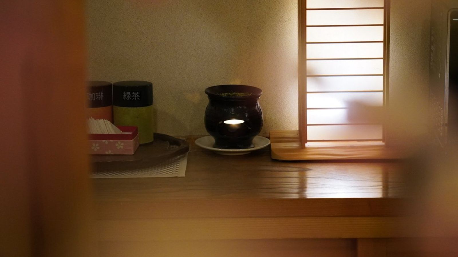 【館内施設】１Fエレベーター前茶香炉コーナー