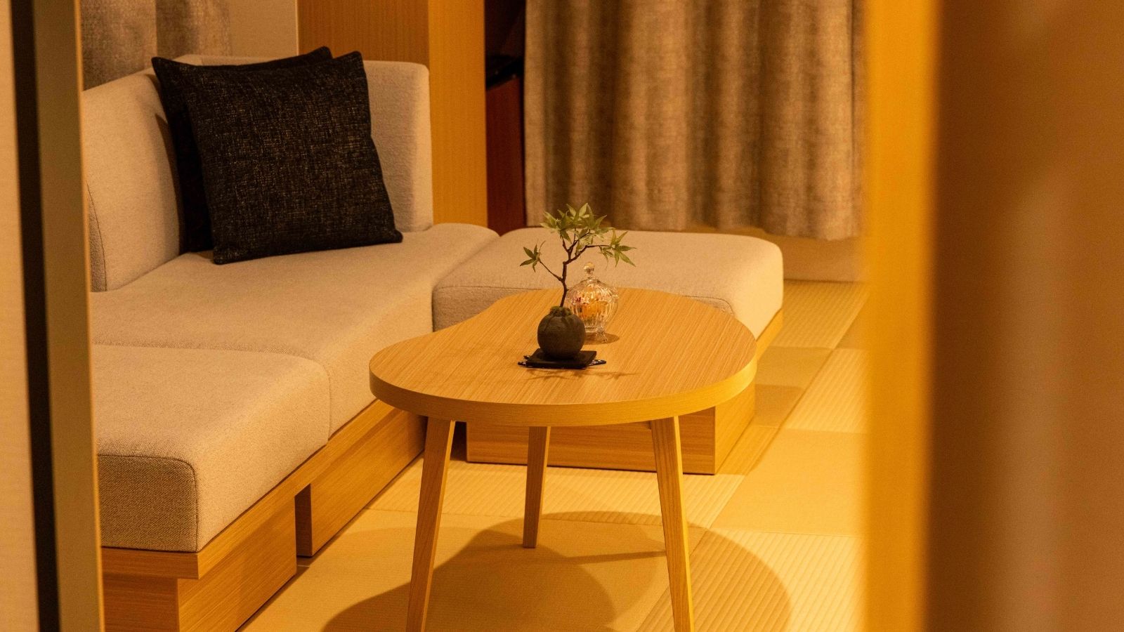 【和モダン】居心地の良い、和の趣を生かしたシンプルでモダンな空間。