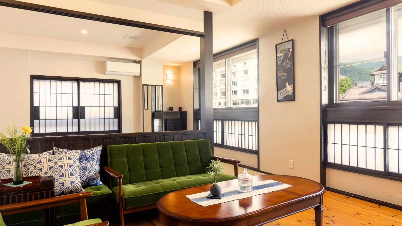 【湯の香】ソファでゆったりと寛ぎながら、静かな夜のひとときをお楽しみください！2019年リニューアル