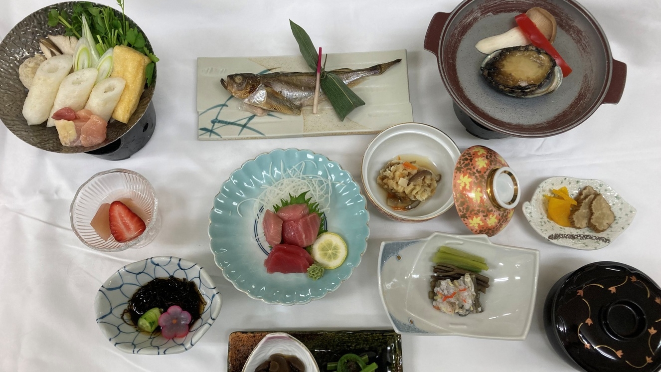 【秋田三昧】海と山のうまいもん祭り♪きりたんぽ×鮑×鰰寿司/2食付