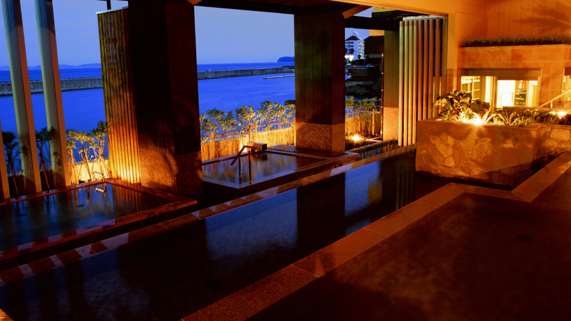 【はなごよみ御膳】季節のカジュアルディナー＆海辺の湯巡りを満喫(二つの源泉と多彩な湯殿)