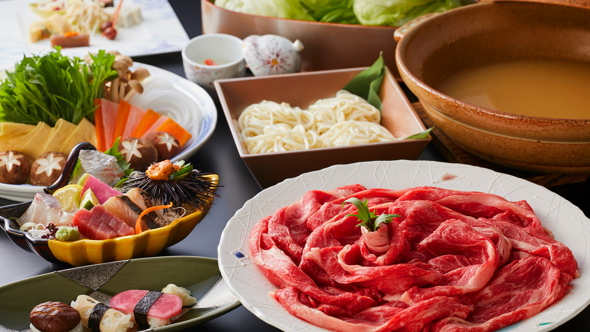 胡麻が香る料理長特製出汁で味わう淡路牛と淡路玉葱の島鍋コース(料理イメージ)