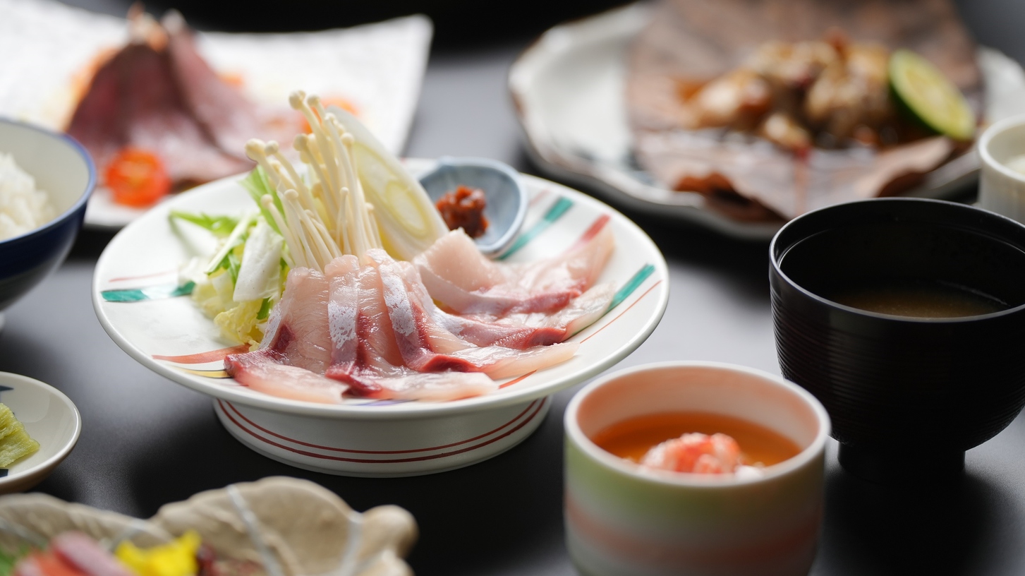 【1泊2食付】冬限定！旬の鰤しゃぶとにいがた和牛・雪国まいたけの陶板焼き　寛ぎ旬会席