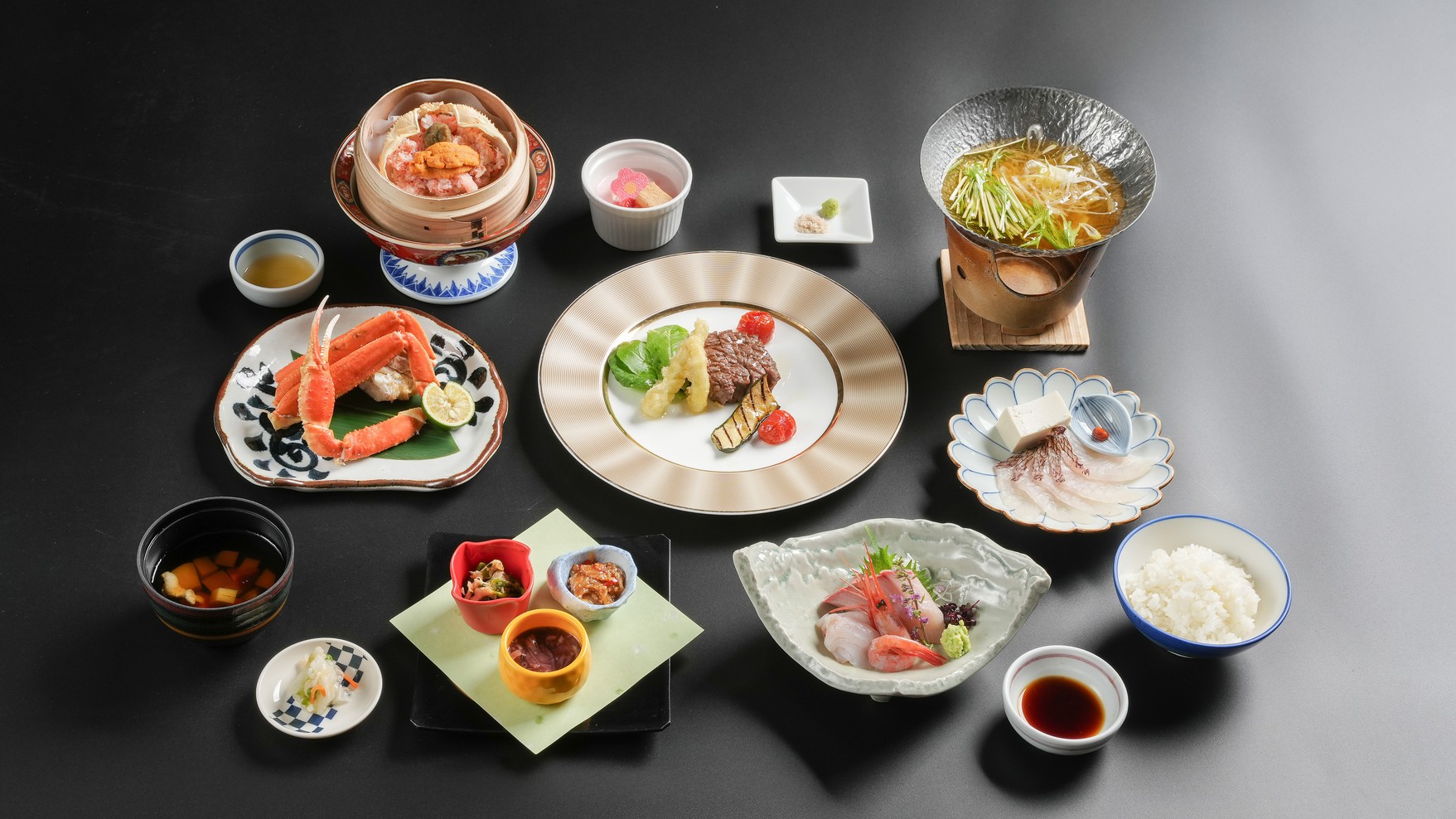 【1泊2食】【和牛フィレのグリル・紅ずわいのせいろ蒸し・蒸し本ずわい】ちょっと贅沢に　彩り会席プラン
