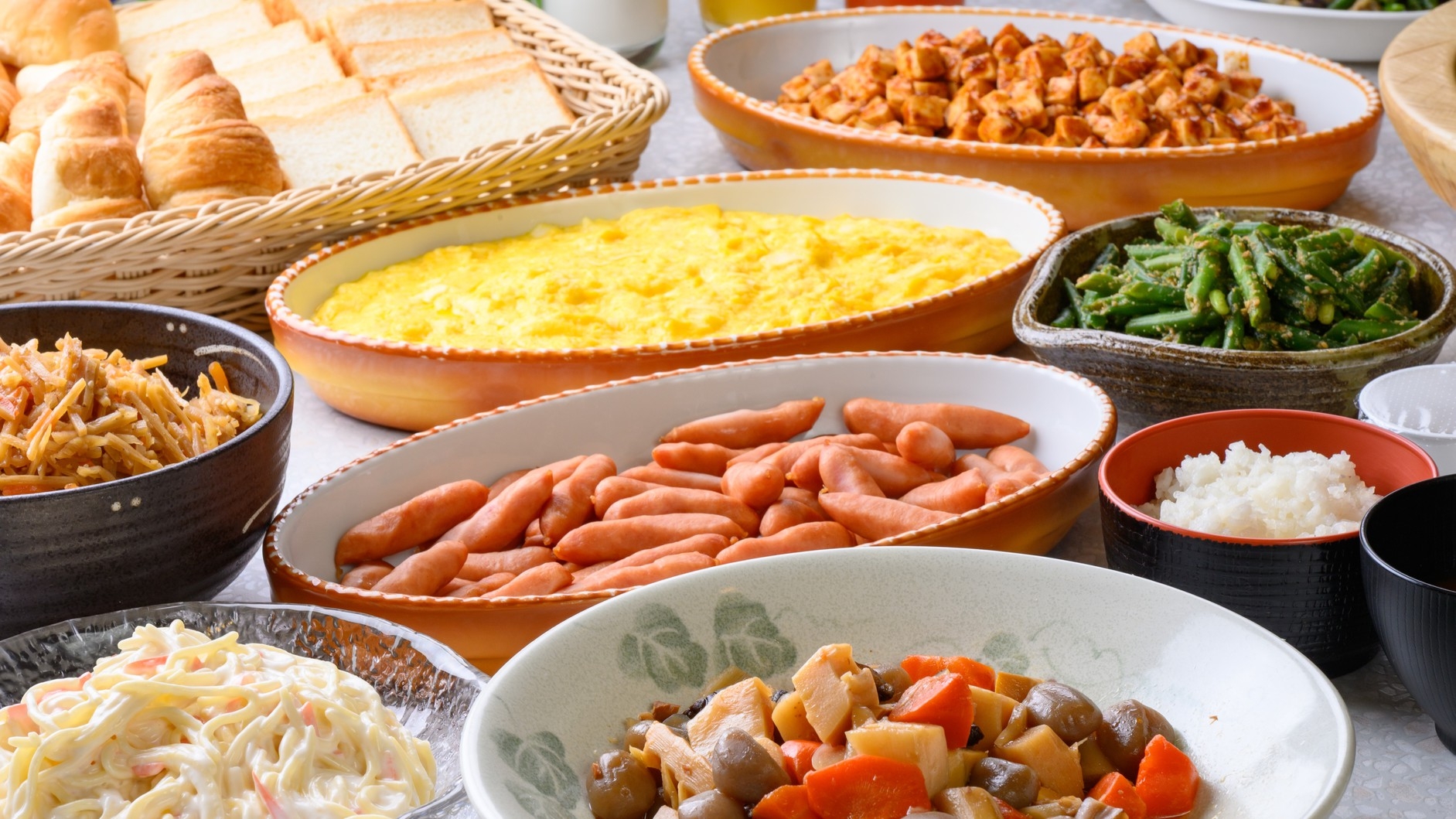 【ロングステイ◆無料朝食付】12時アウト◆名鉄名和駅より徒歩1分◆駐車場無料25台◆