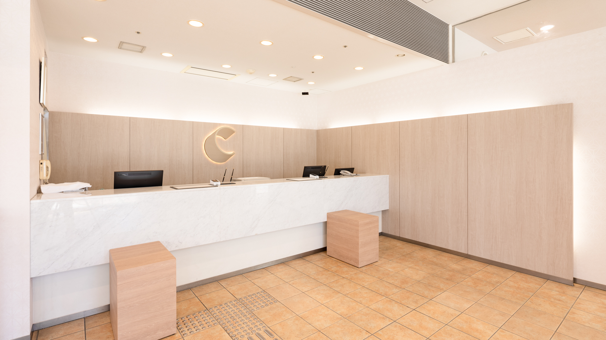 【フロント】24時間対応しております。