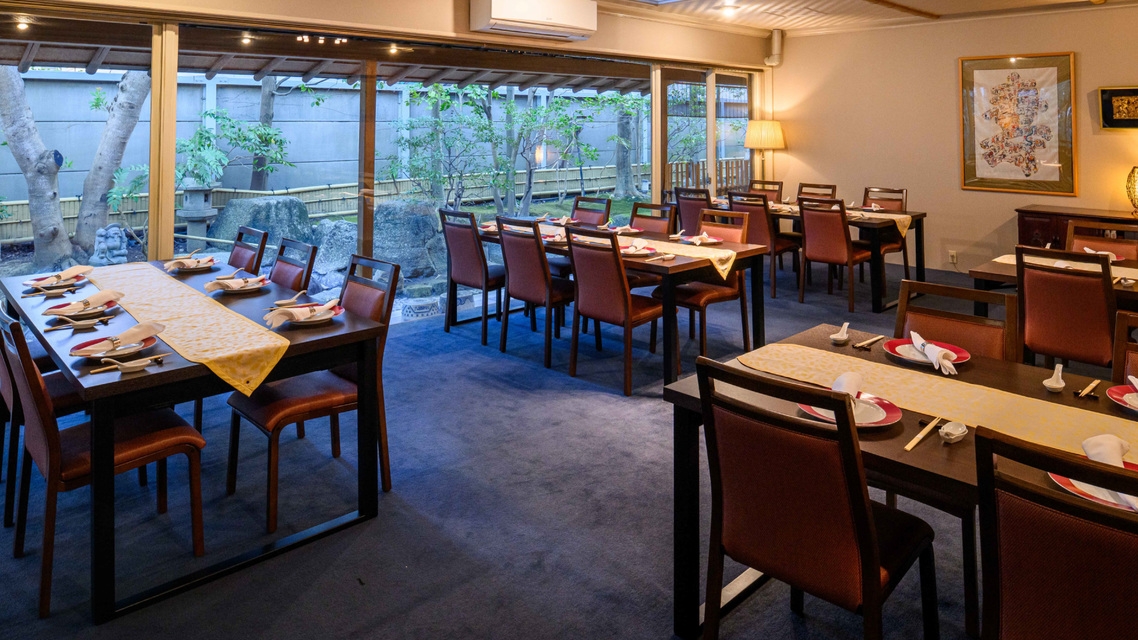 【沙山華で味わう本格中華料理】乾杯のドリンク付♪ふかひれ尽くしコース【幼児添い寝無料/夕朝食付】