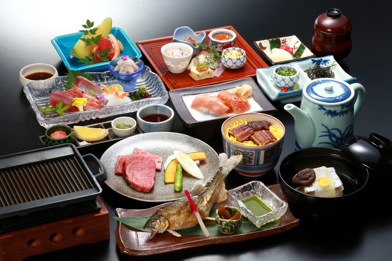 【楽天トラベルサマーSALE】【夕食１９：３０】【2食付き】旬の恵みを楽しむ♪料理長特選会席プラン