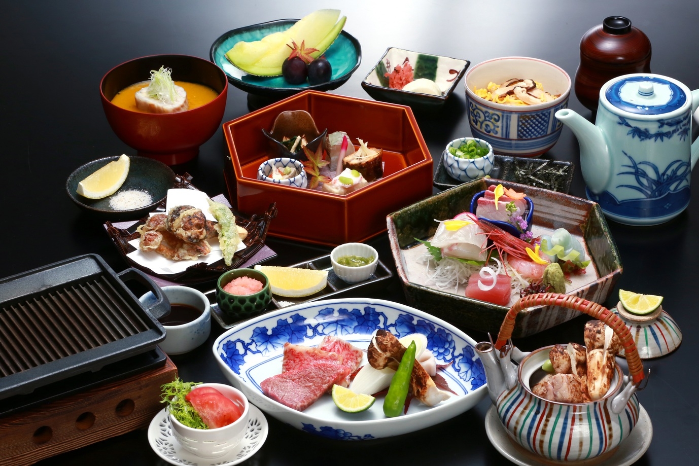 【夕食１７：３０】【2食付き】旬の恵みを楽しむ♪料理長特選会席プラン