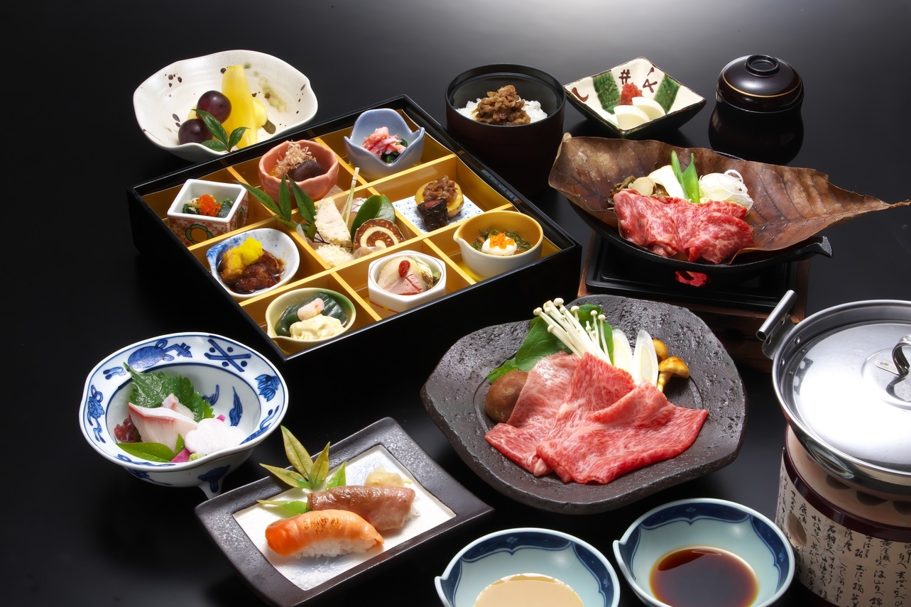【楽天スーパーSALE】5％ＯＦＦ【夕食１７：３０スタート】【2食付き】A5等級・飛騨牛会席プラン