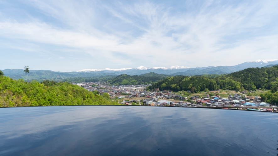 【飛騨高山温泉一号泉 天望の湯（てんぼうのゆ）】温泉棟7階 インフィニティバス