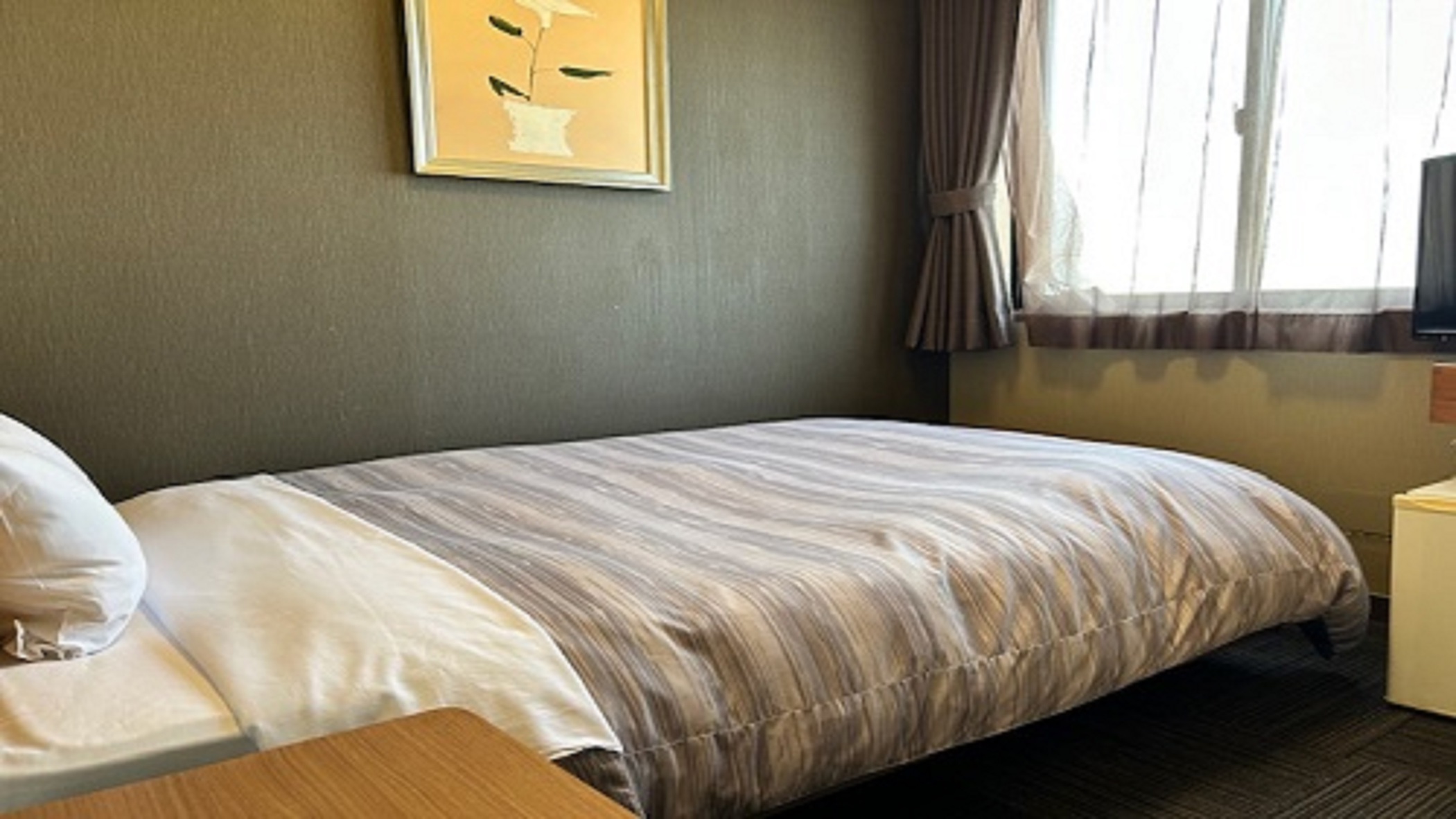 □禁煙□エコノミーシングルルーム