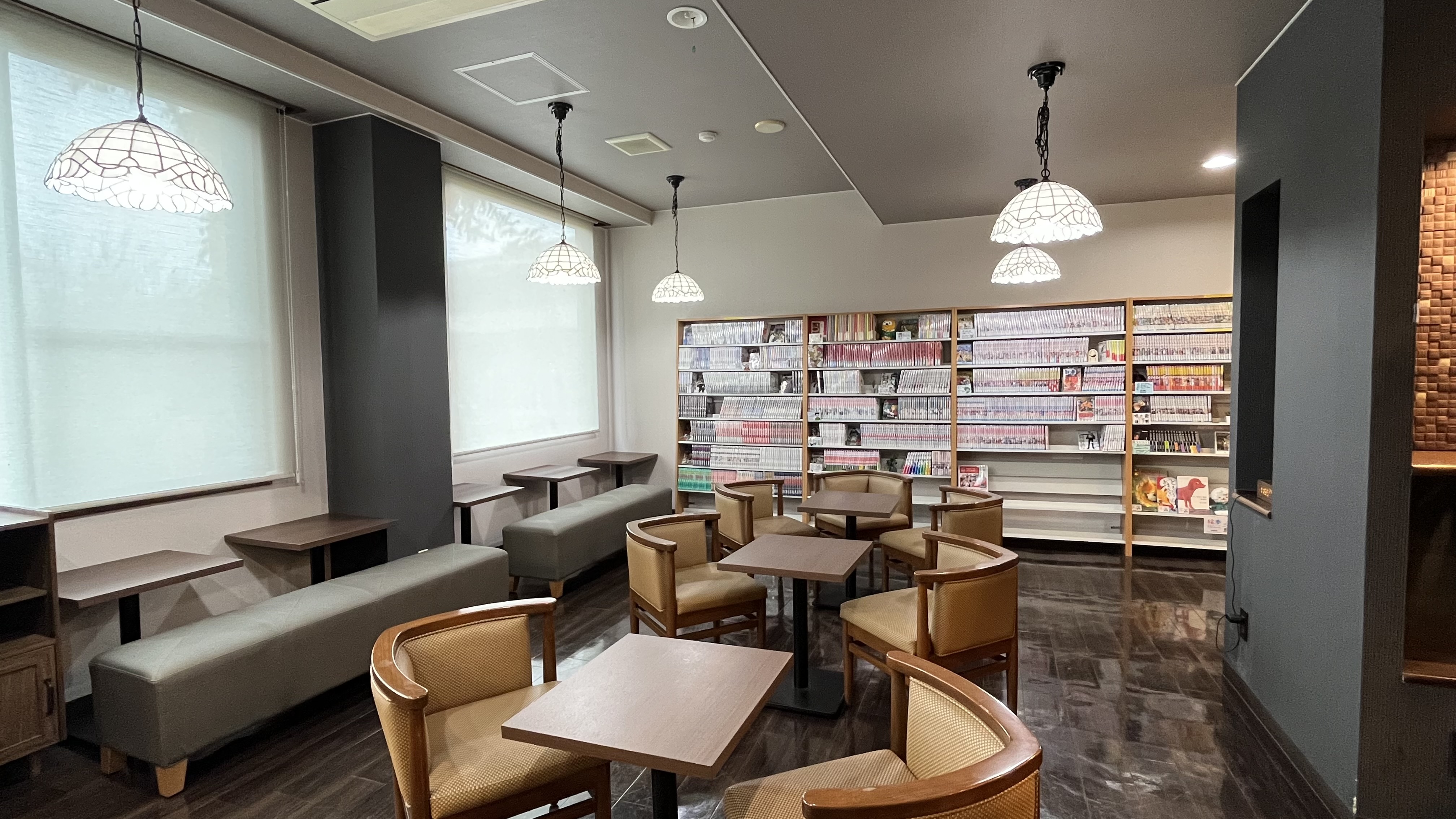 【長野別館 】コミックカフェ