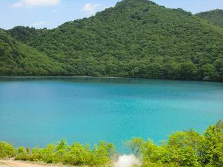 日本一の酸性湖　潟沼