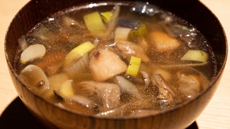 【瀧波の芋煮汁】山形名物「芋煮」を瀧波風の繊細な味でお楽しみいただきます