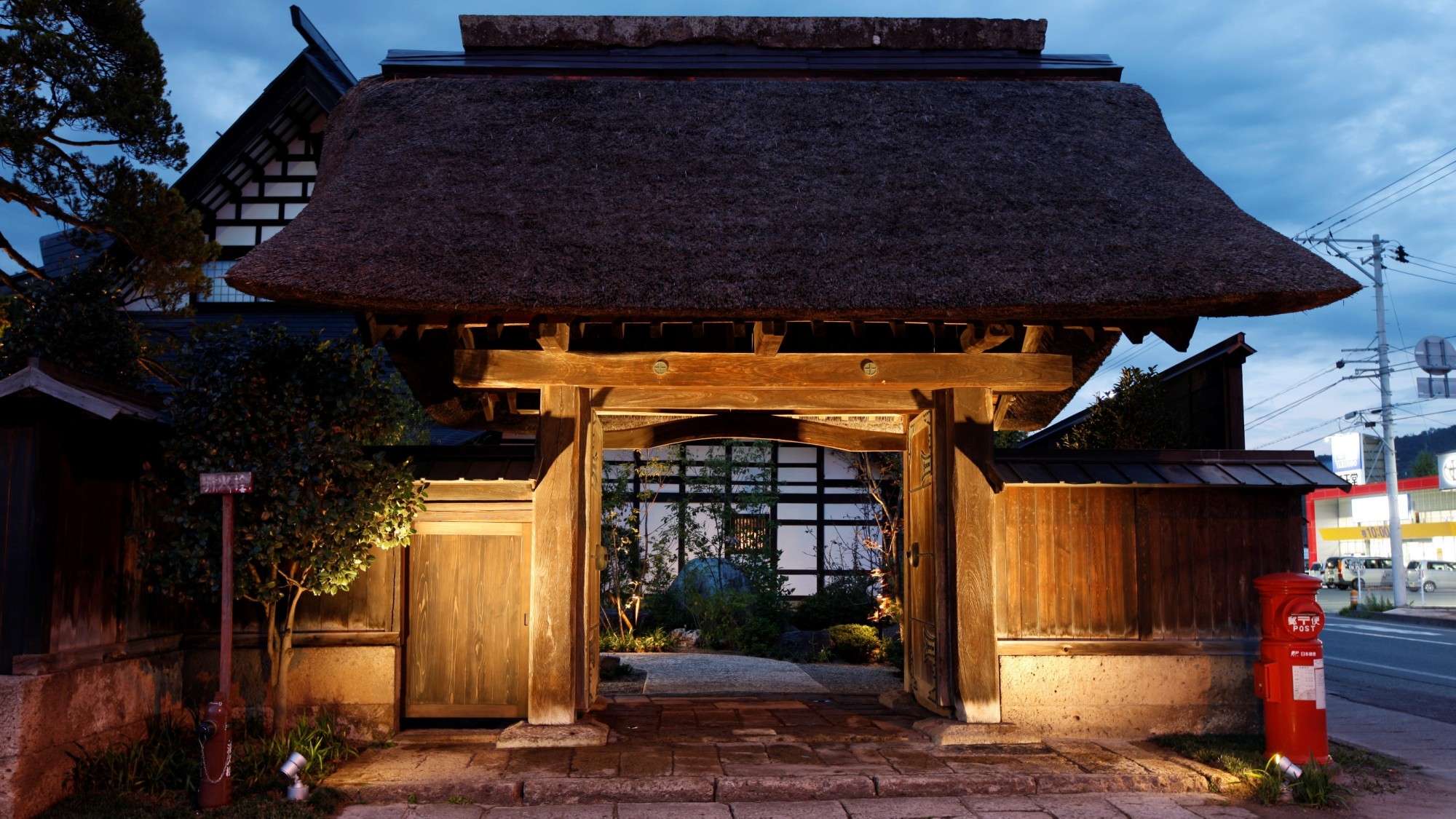 山形座 瀧波(外観)