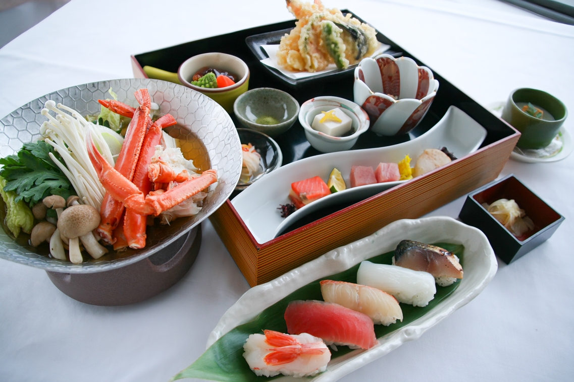 【12月31日・1月1日限定！】ズワイガニ鍋と和食御膳の夕食付プラン(2食付)