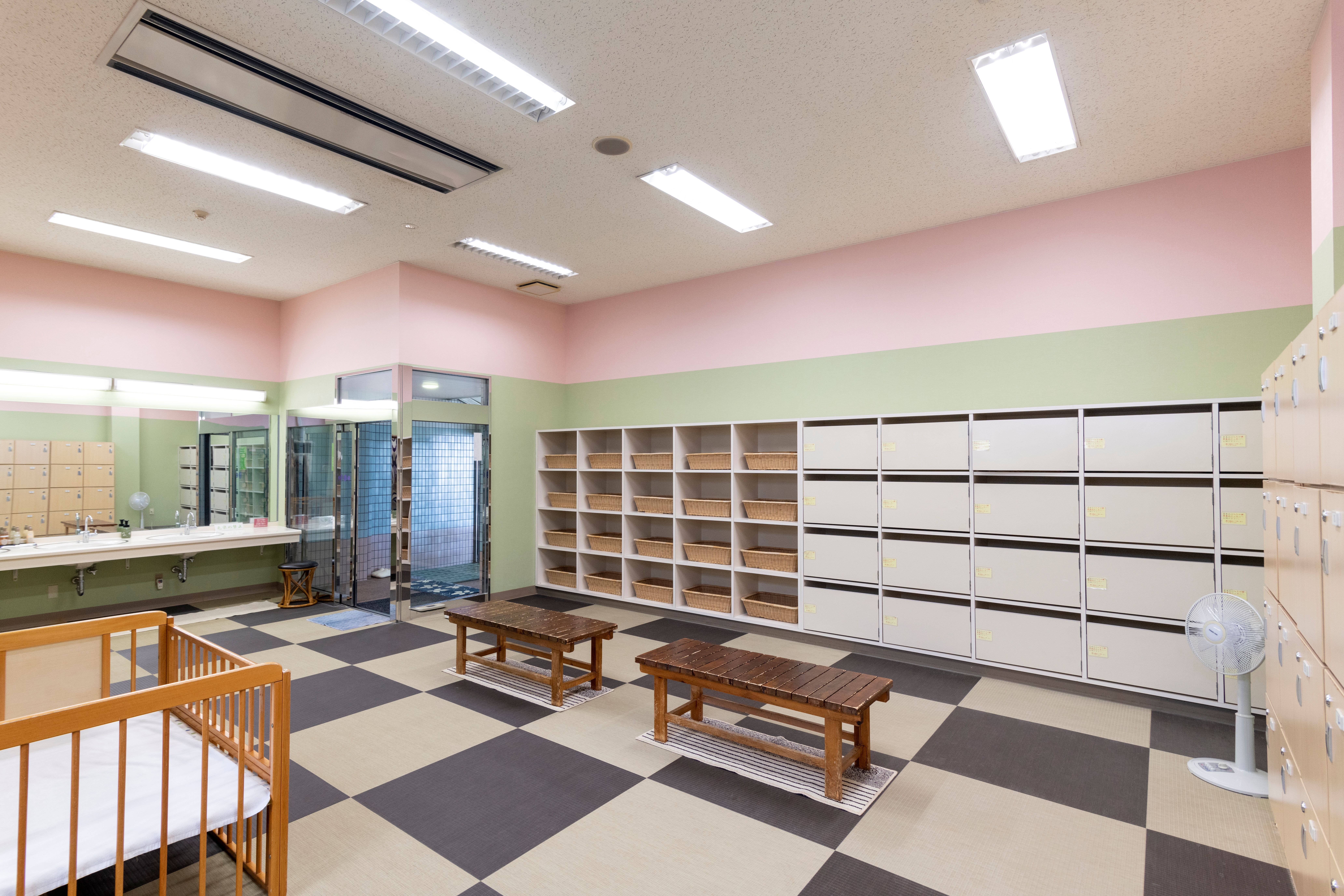 脱衣室　女性用