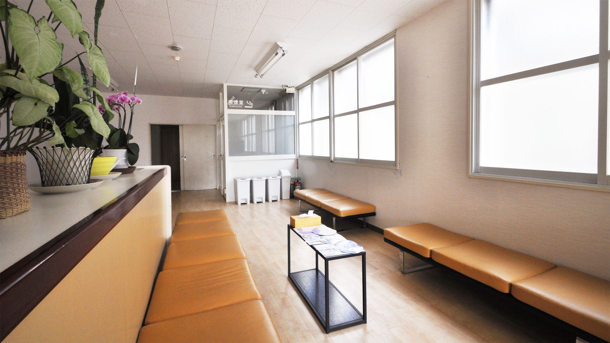 【温泉】待合室。ゆっくりと涼むことができます。