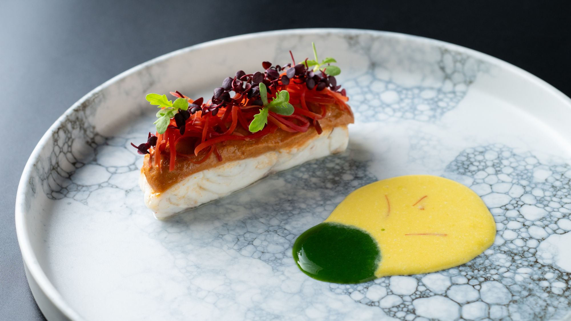 五感で感じる料理長厳選食材の和モダンフレンチコース（一例）