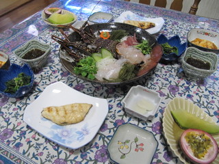 夕飯（特別メニュー：イセエビ）